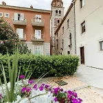 Luxury 4 Star In The Old Town Apartman