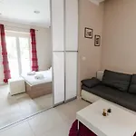 Luxury 4 Star In The Old Town Apartman *