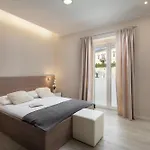 Luxury 4 Star In The Old Town Apartman *