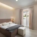 Luxury 4 Star In The Old Town Apartman *