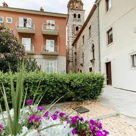 Luxury 4 Star In The Old Town Daire