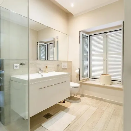 Luxury 4 Star In The Old Town Daire *