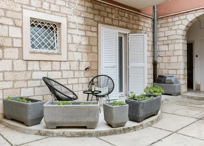 Luxury 4 Star In The Old Town زادار