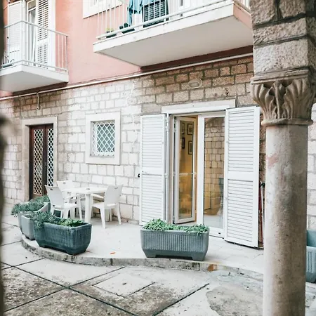 Luxury 4 Star In The Old Town Apartamento