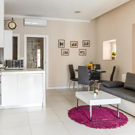 Luxury 4 Star In The Old Town * Zadar