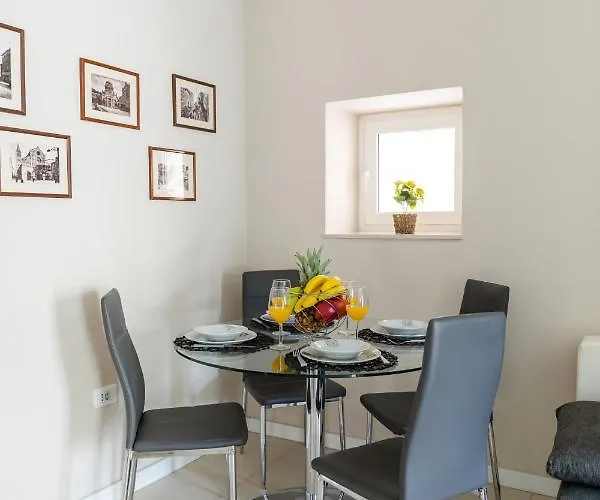 Luxury 4 Star In The Old Town * Задар